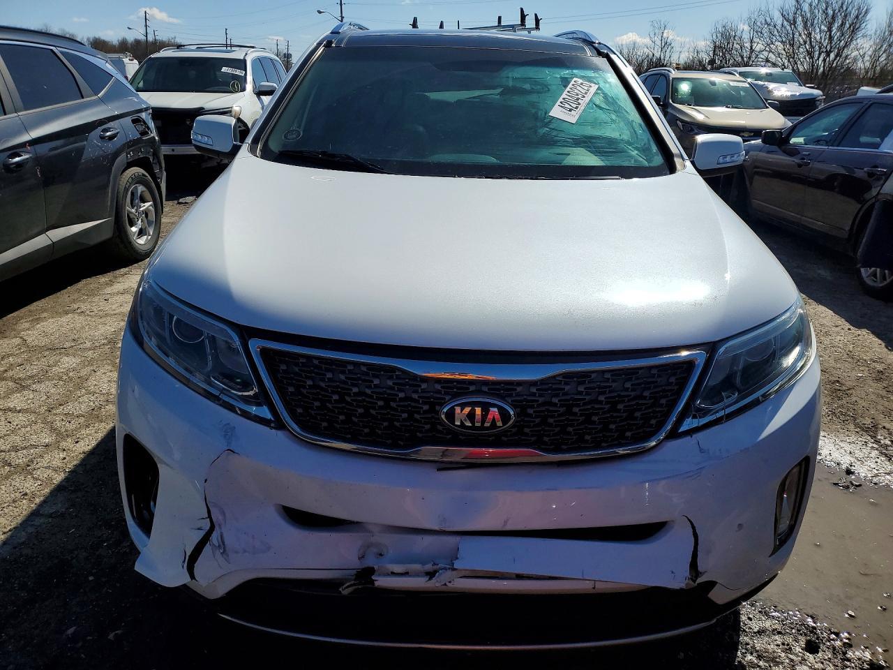 2015 KIA SORENTO