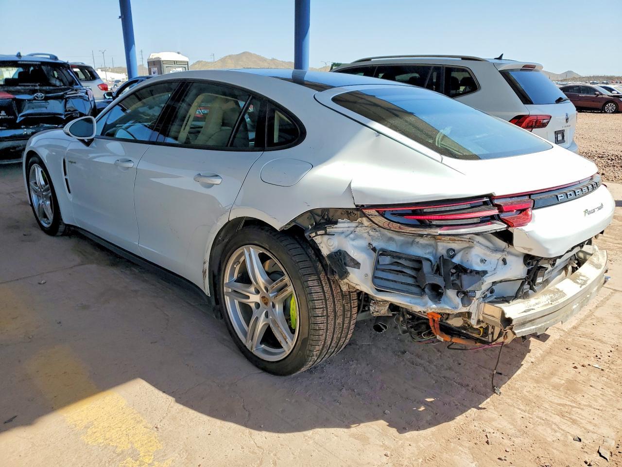 2019 PORSCHE Panamera