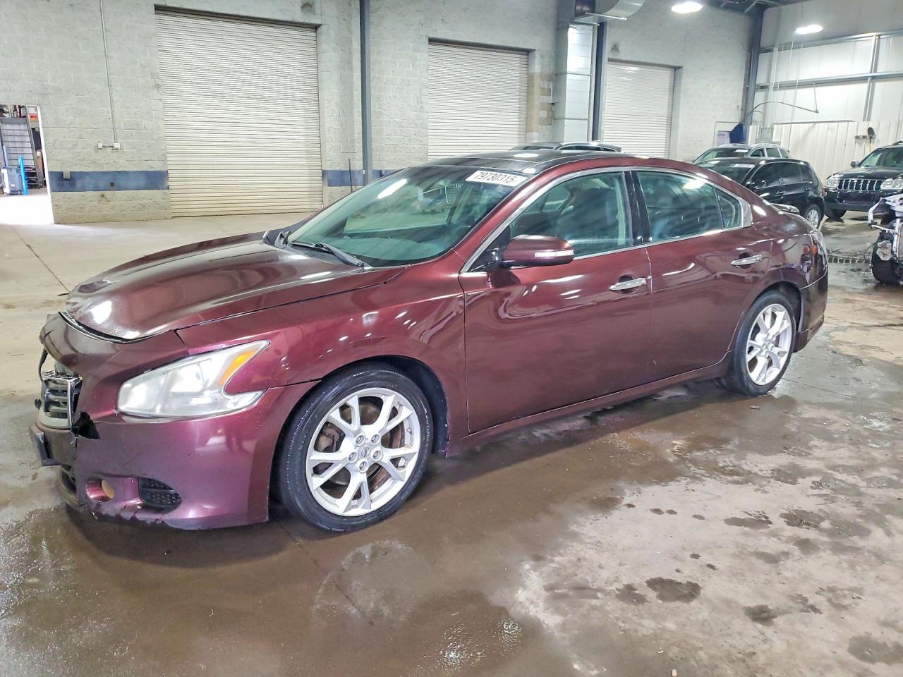 2014 NISSAN Maxima