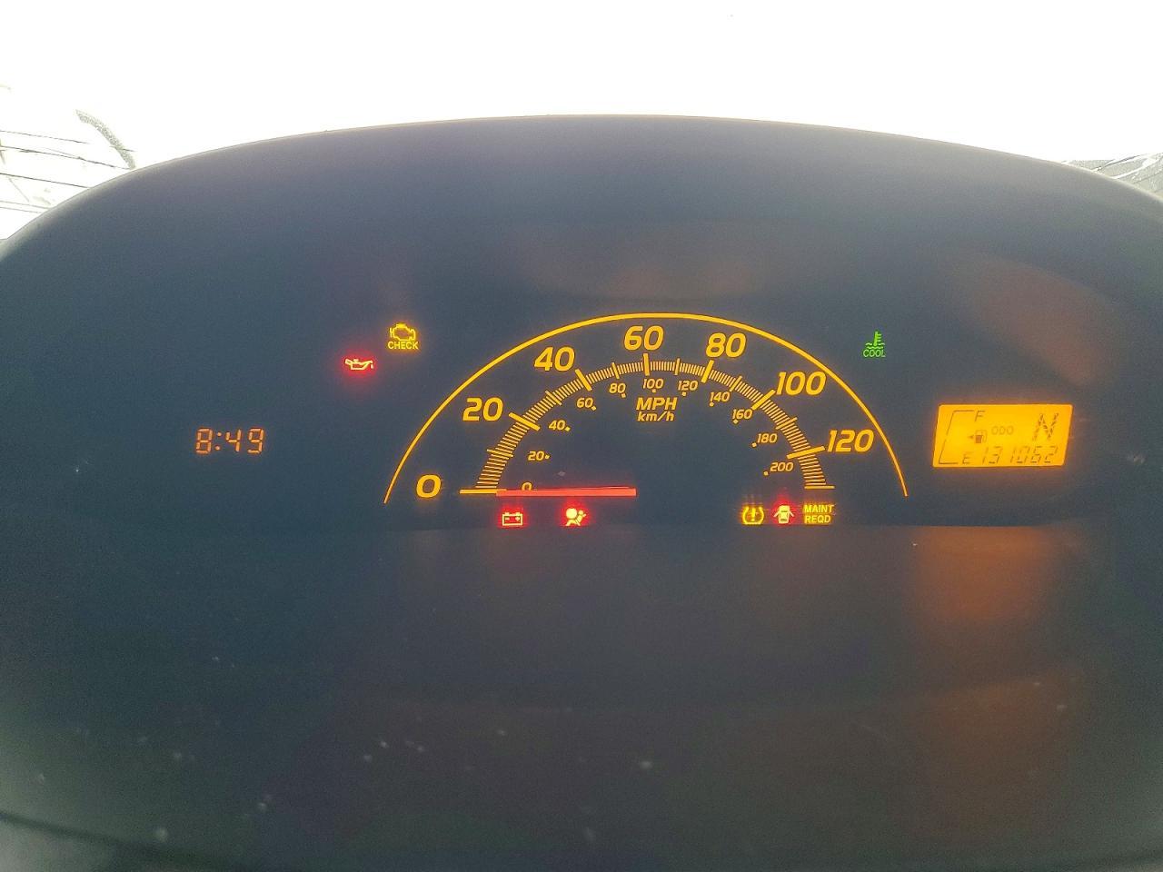 2011 TOYOTA YARIS