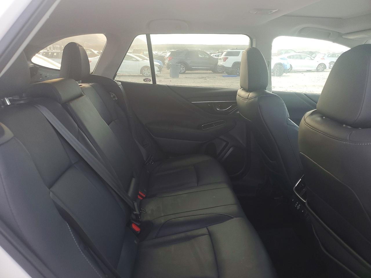 2023 SUBARU Outback