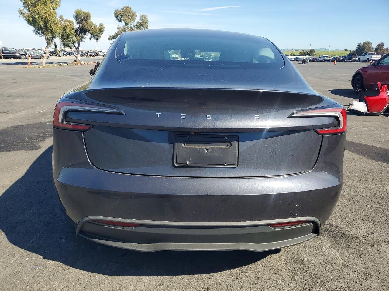 2025 TESLA MODEL 3
