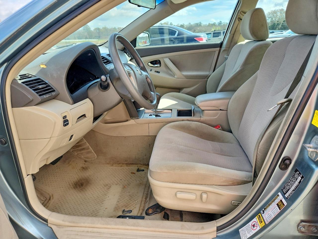 2011 TOYOTA CAMRY