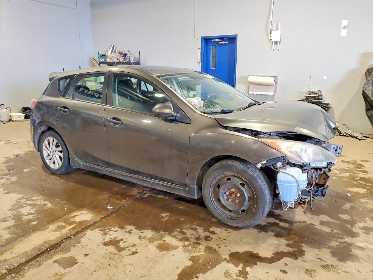 2013 MAZDA 3