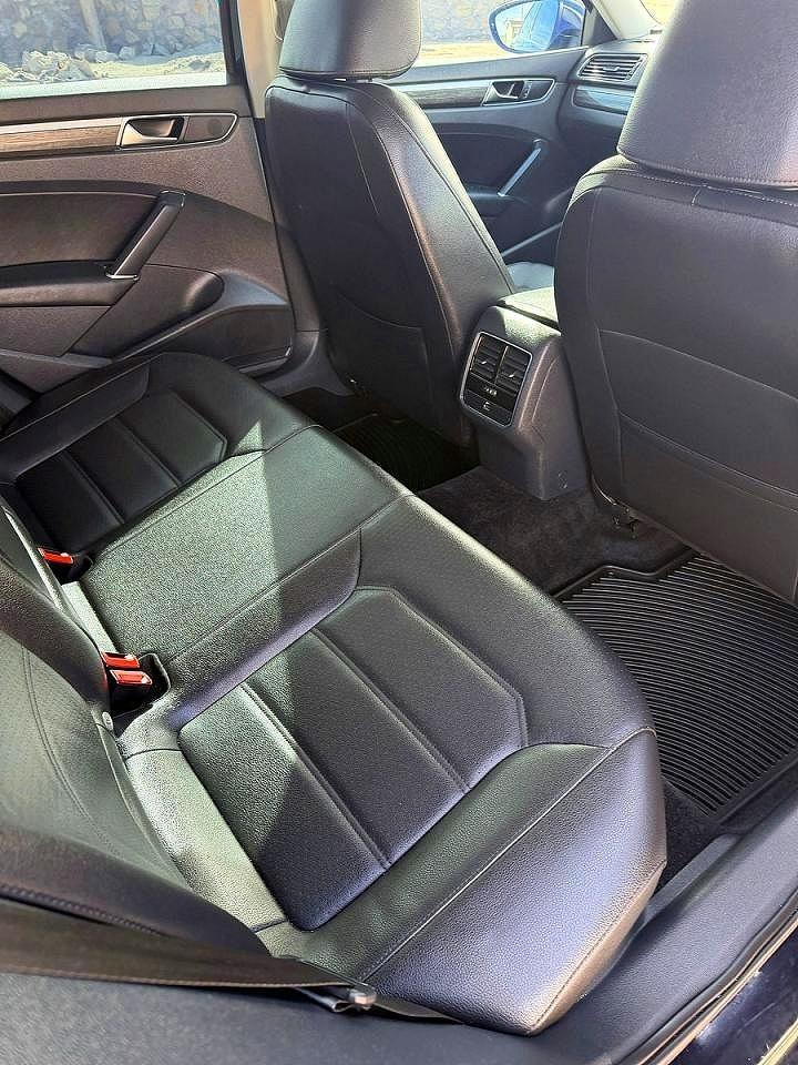 2018 VOLKSWAGEN Passat