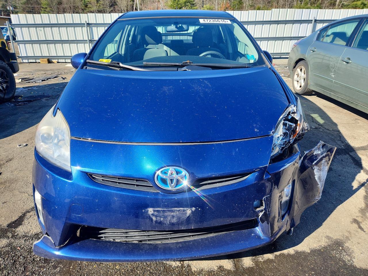 2011 TOYOTA PRIUS