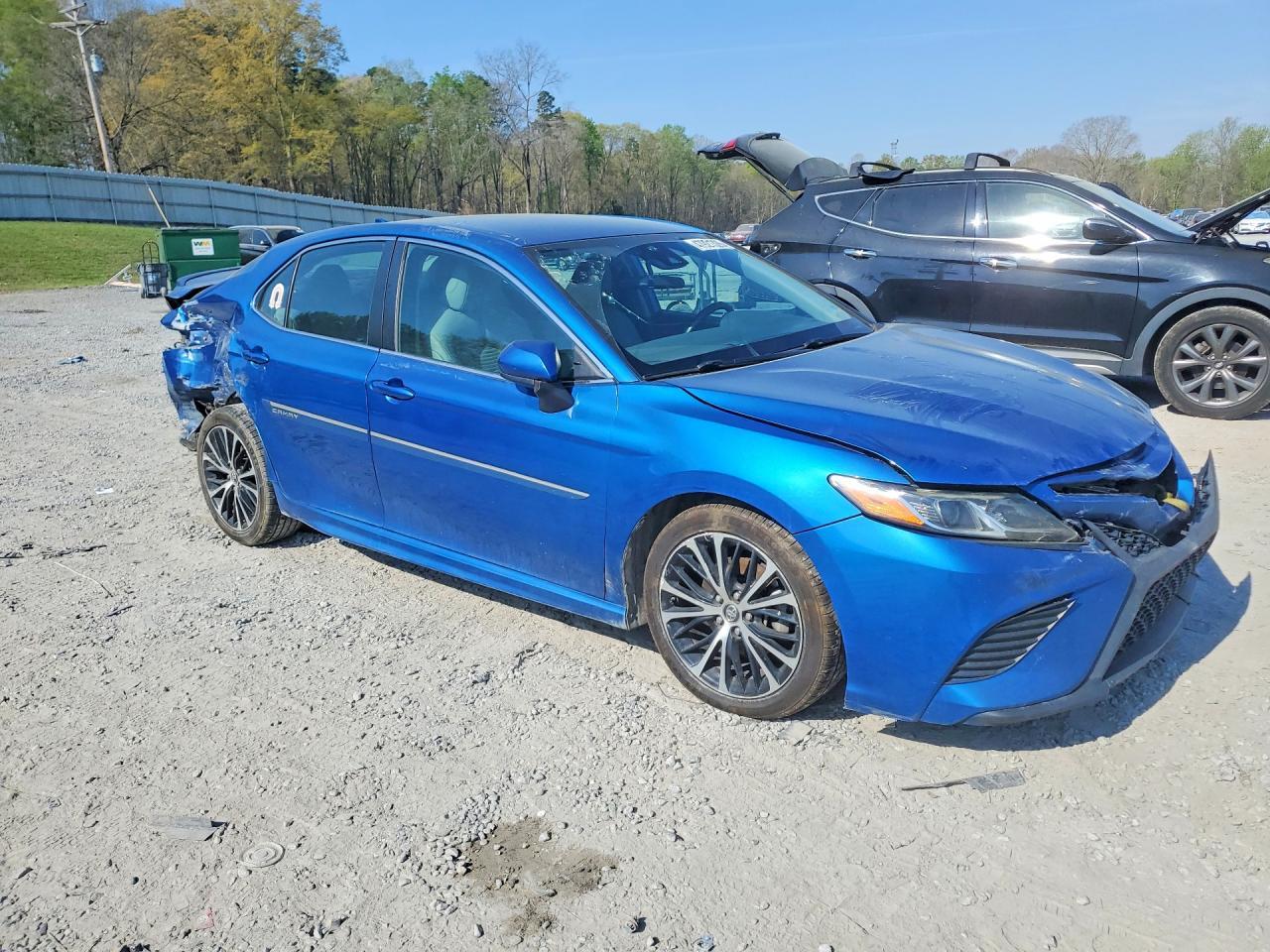 2019 TOYOTA CAMRY