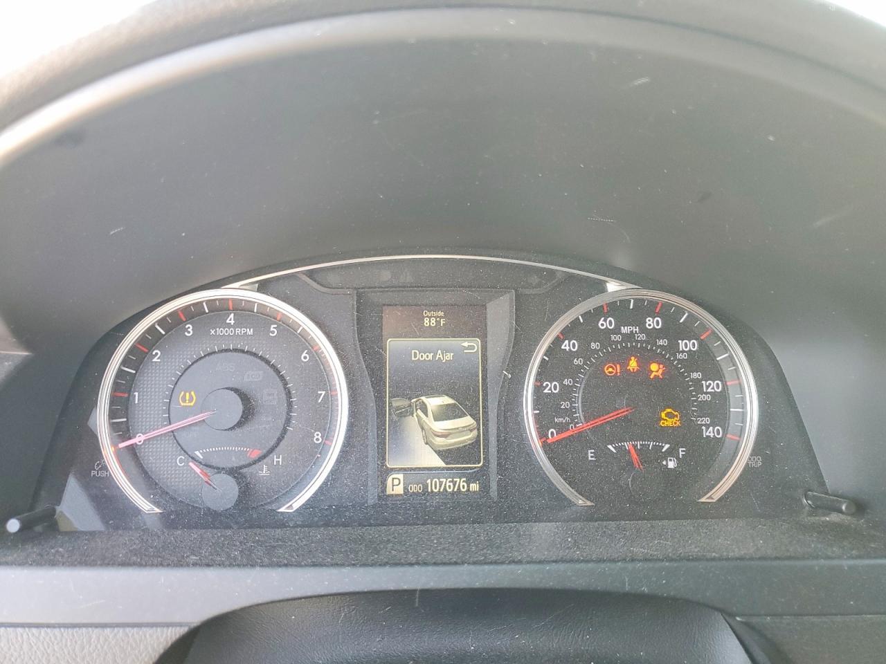 2016 TOYOTA CAMRY
