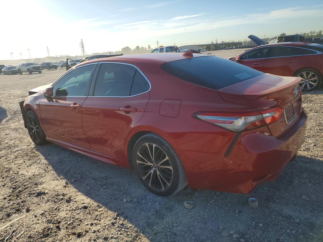 2019 TOYOTA CAMRY