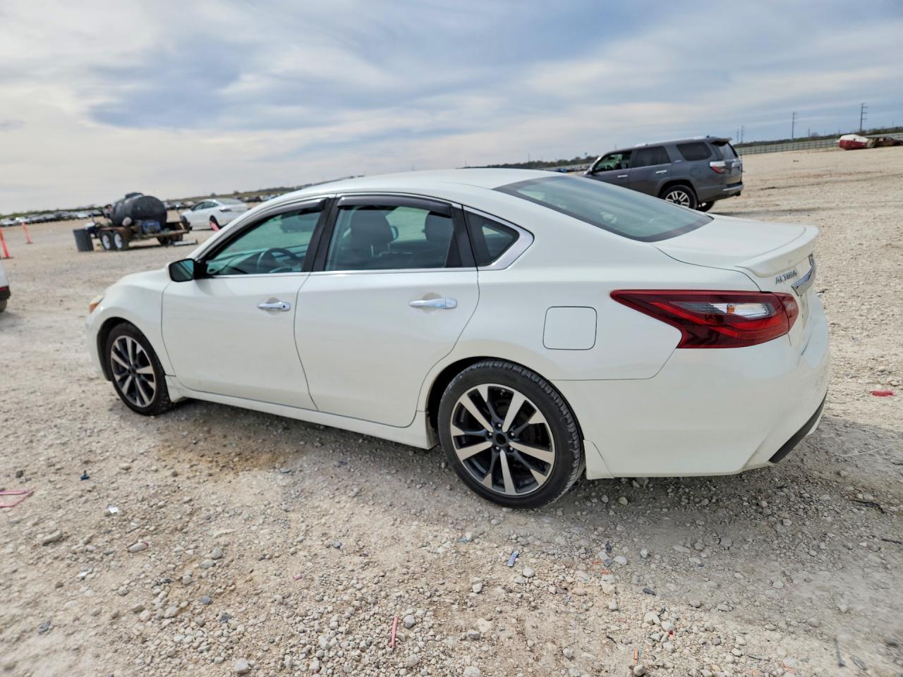 2017 NISSAN ALTIMA