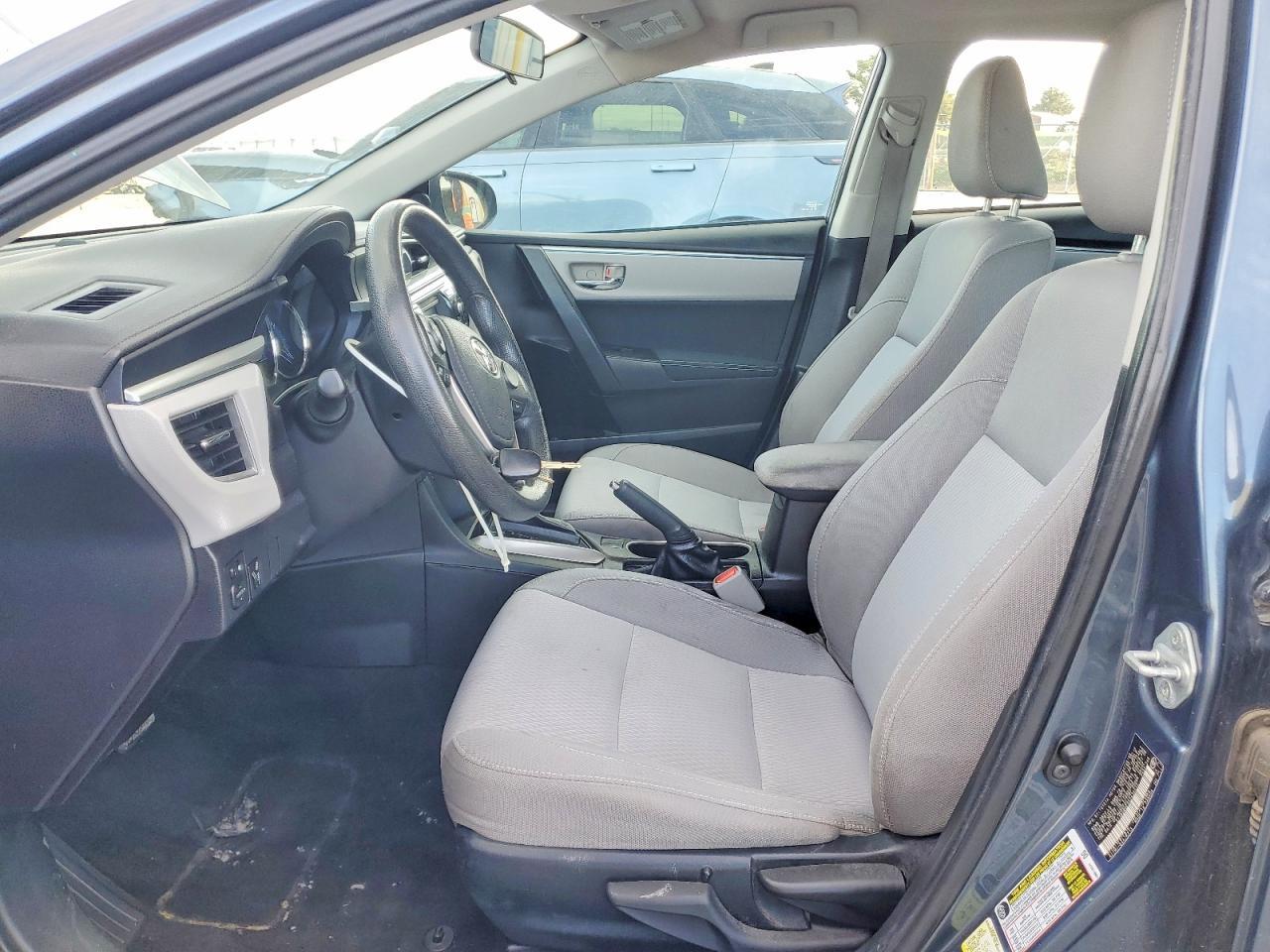 2015 TOYOTA COROLLA