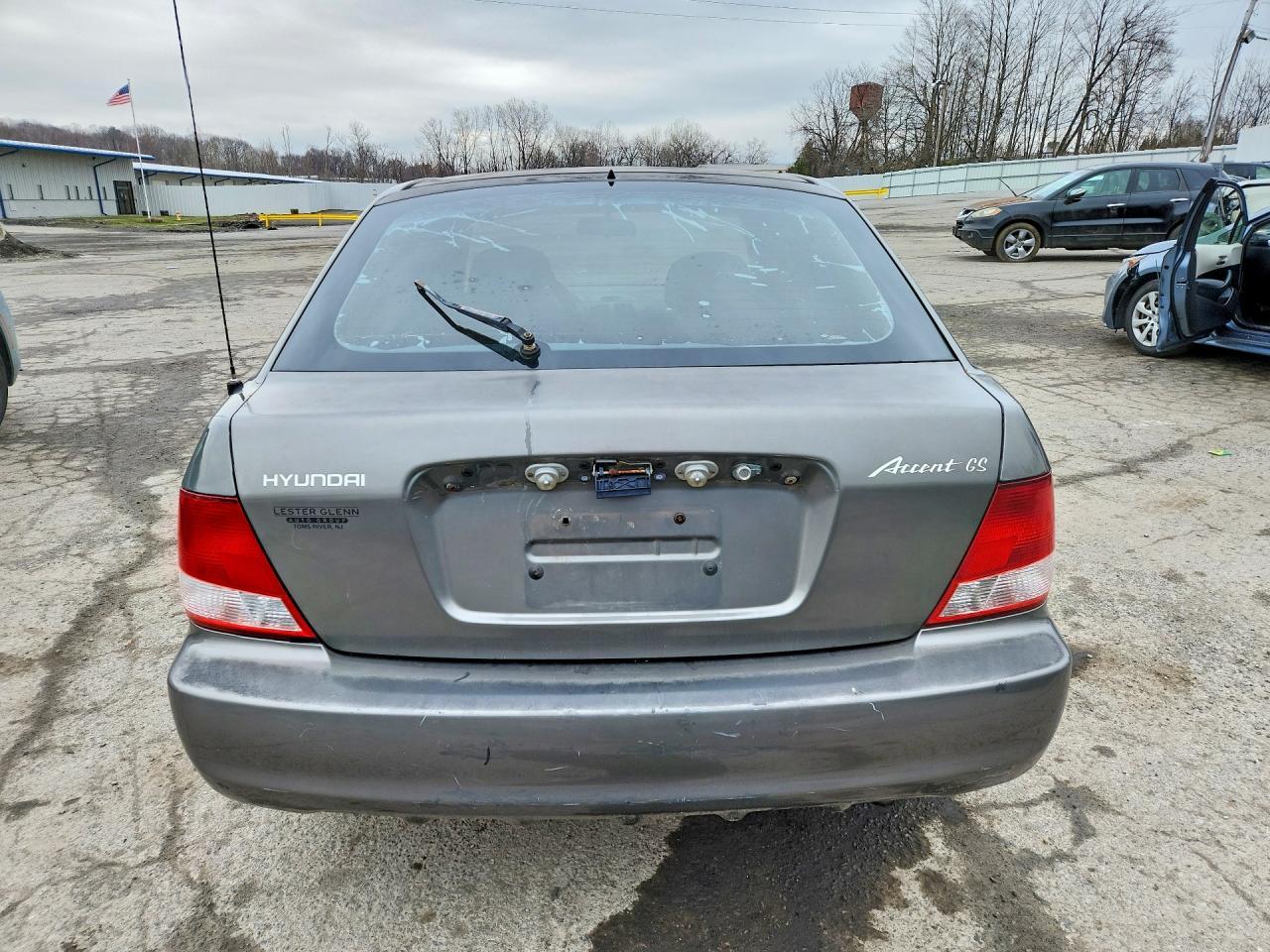 2002 HYUNDAI ACCENT