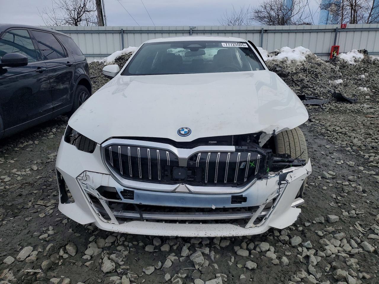 2024 BMW i5