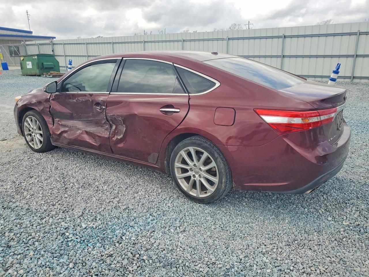 2013 TOYOTA Avalon