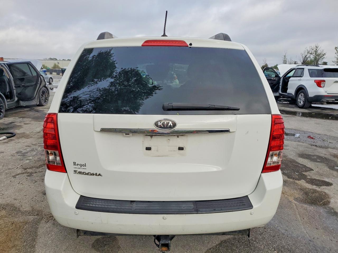 2012 KIA SEDONA