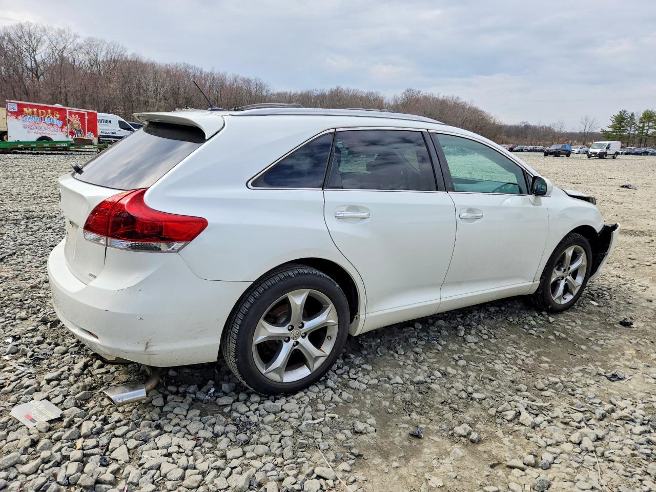 2010 TOYOTA VENZA