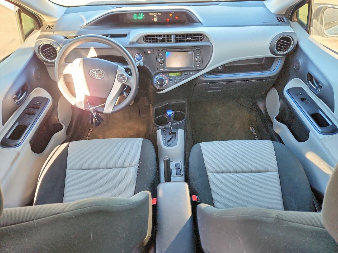2012 TOYOTA Prius c