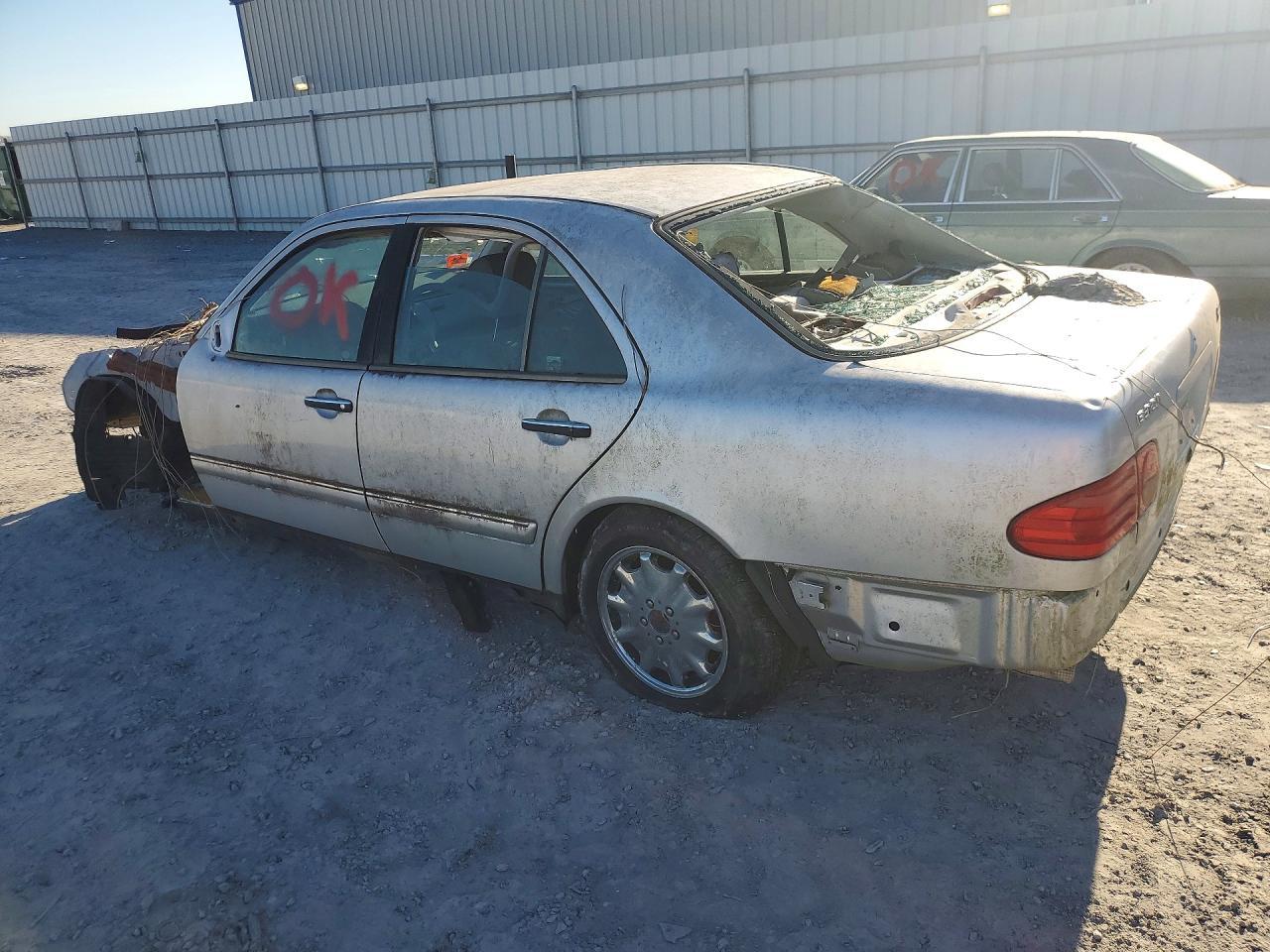 1999 MERCEDES-BENZ E-Class