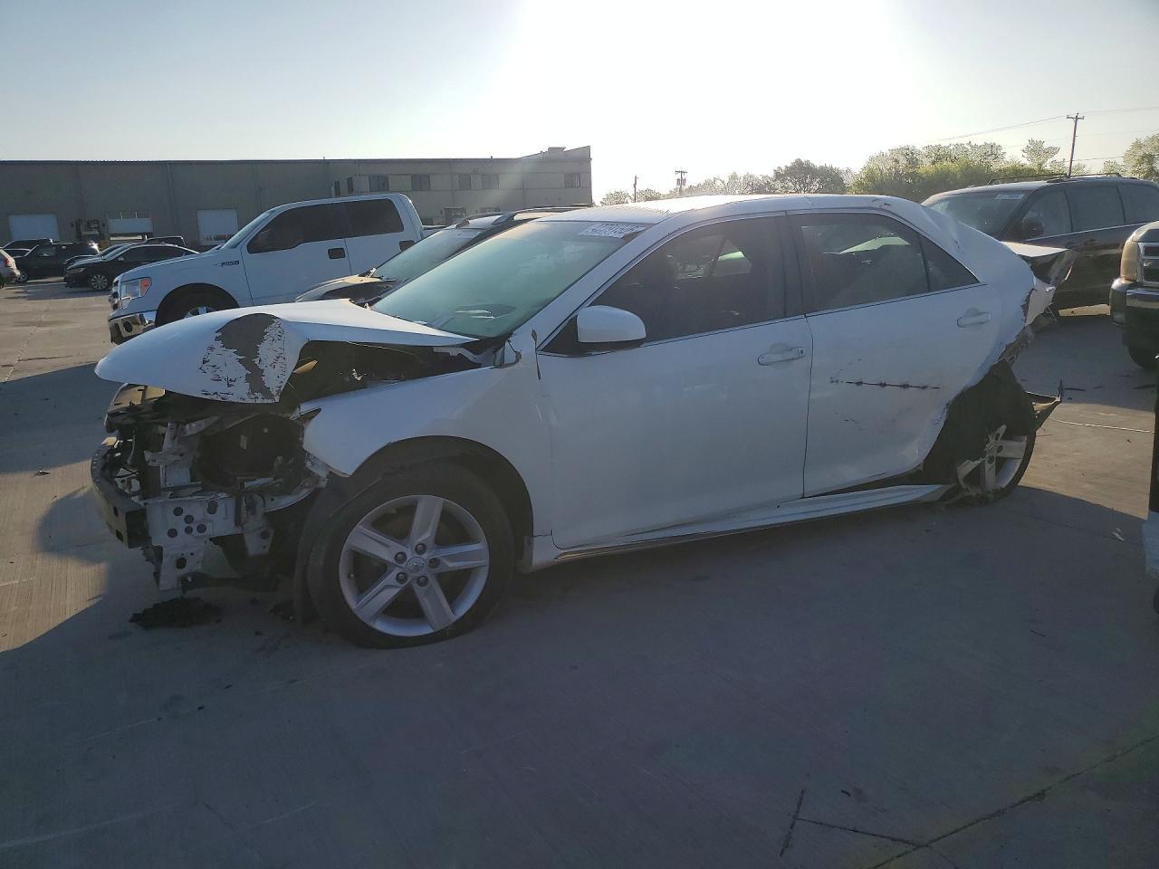 2012 TOYOTA CAMRY