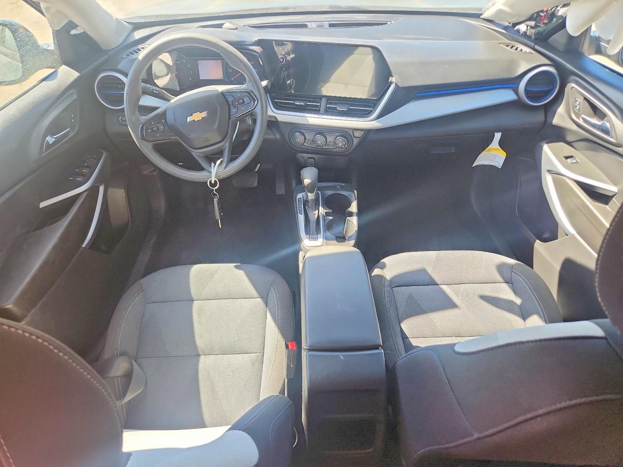 2025 CHEVROLET TRAX