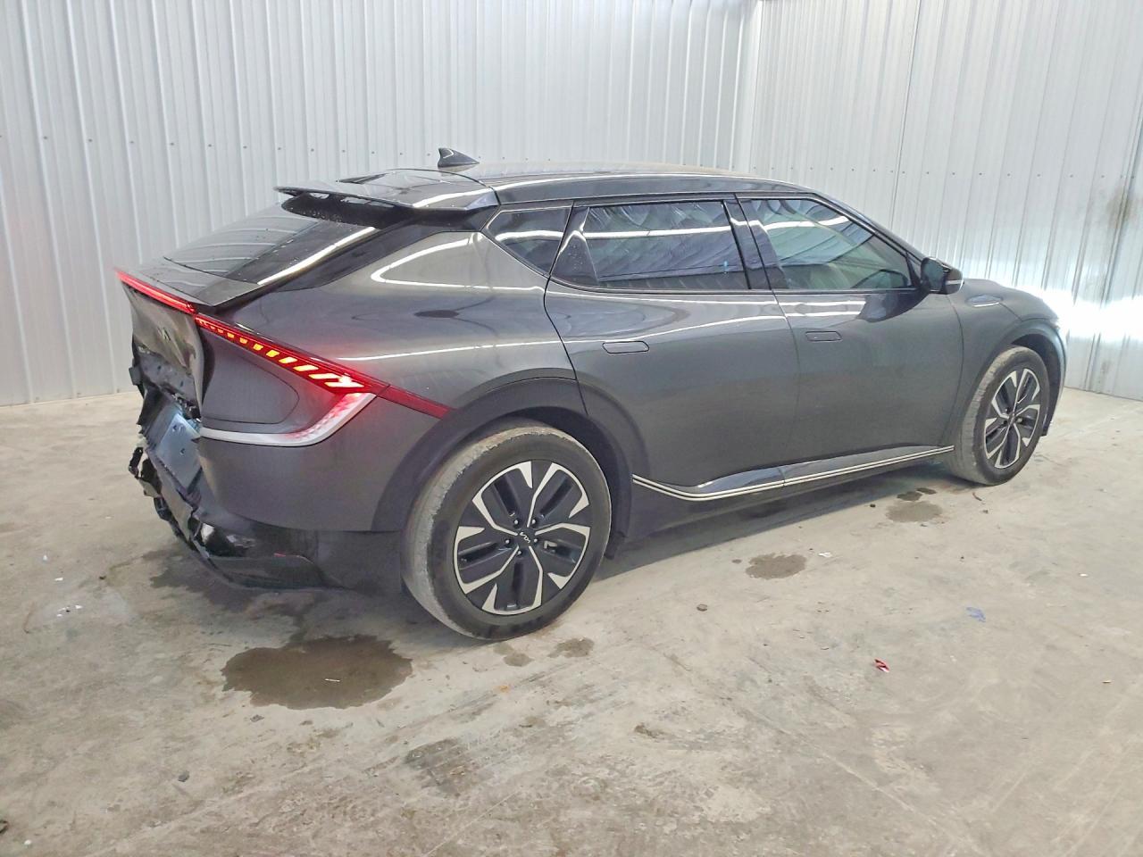 2023 KIA EV6
