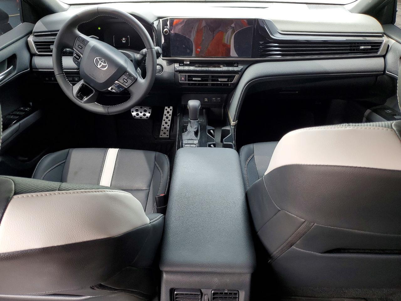 2026 TOYOTA CAMRY