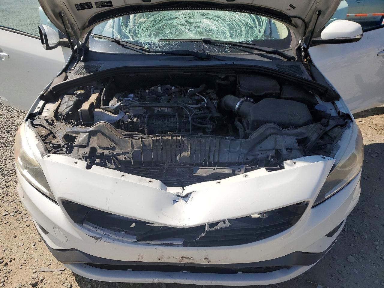 2017 VOLVO S60