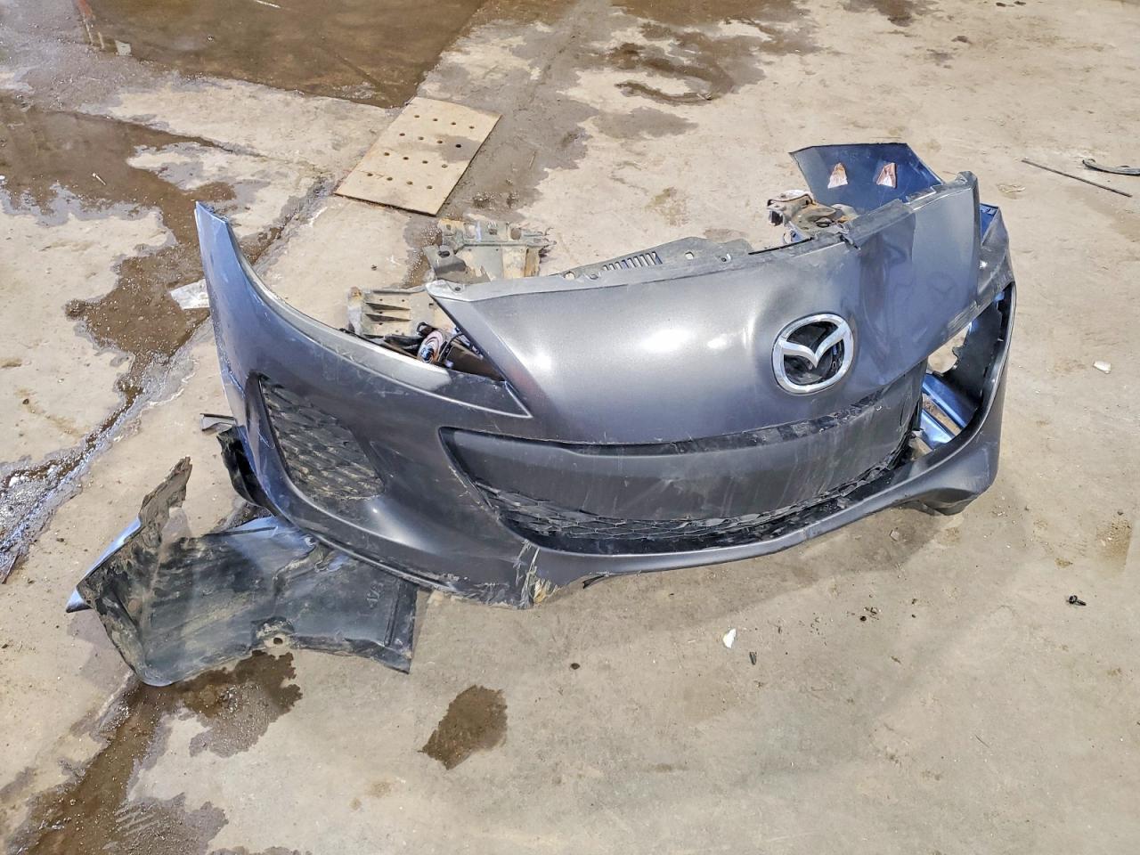 2013 MAZDA 3