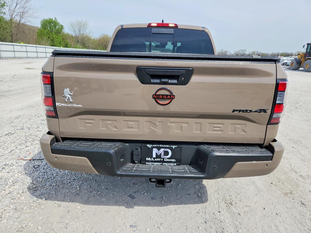 2024 NISSAN Frontier