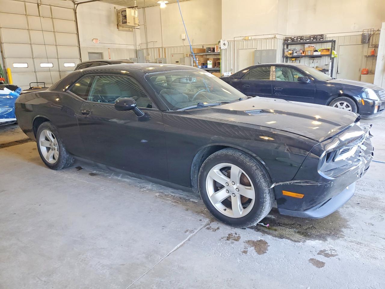 2013 DODGE Challenger
