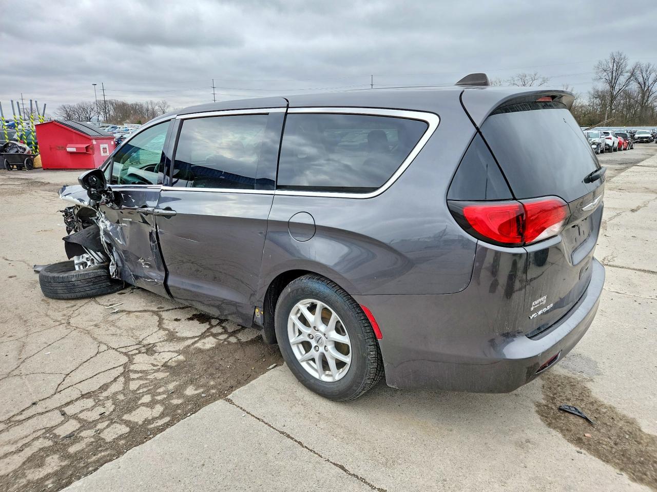 2022 CHRYSLER Voyager