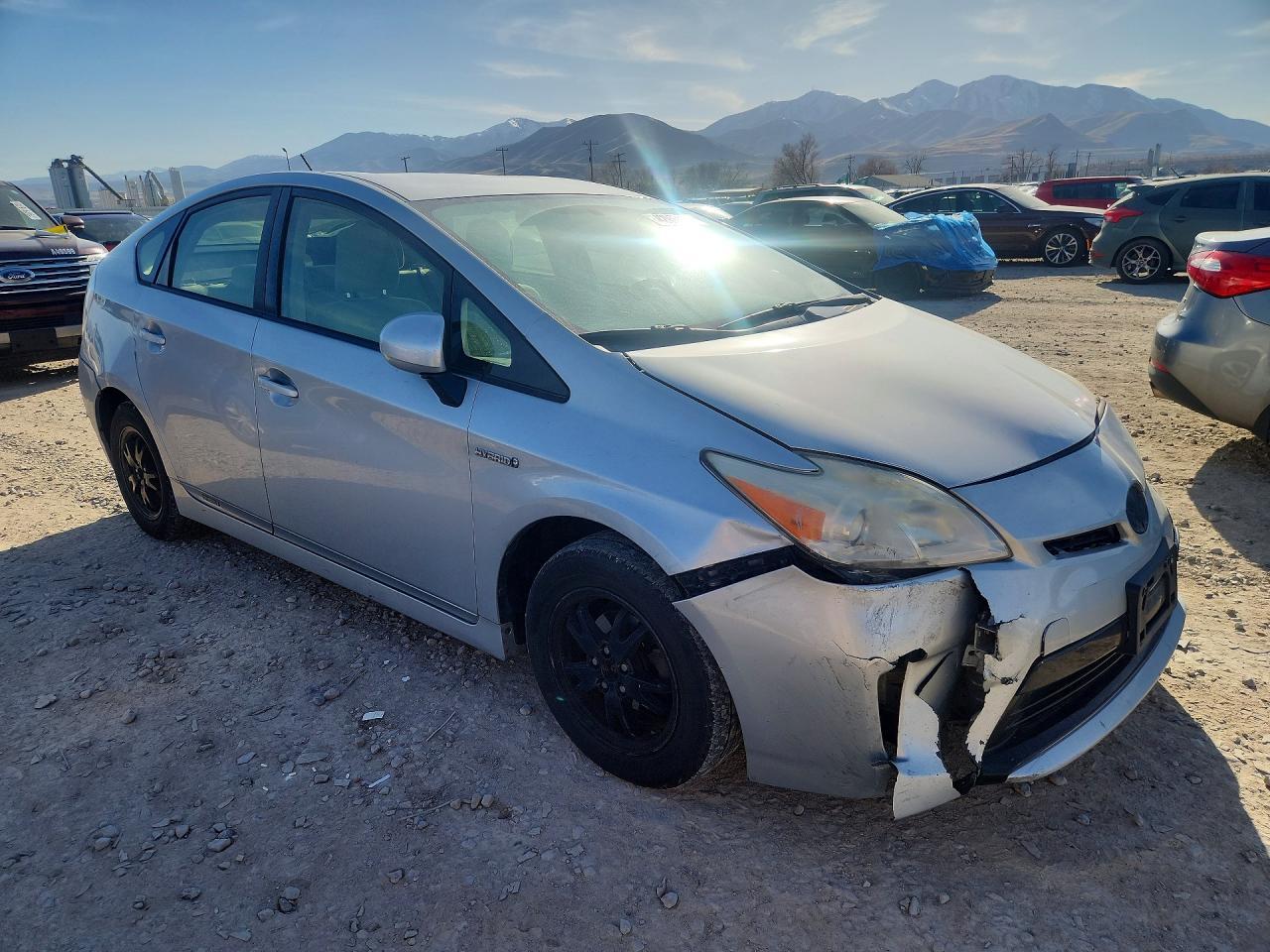 2013 TOYOTA PRIUS