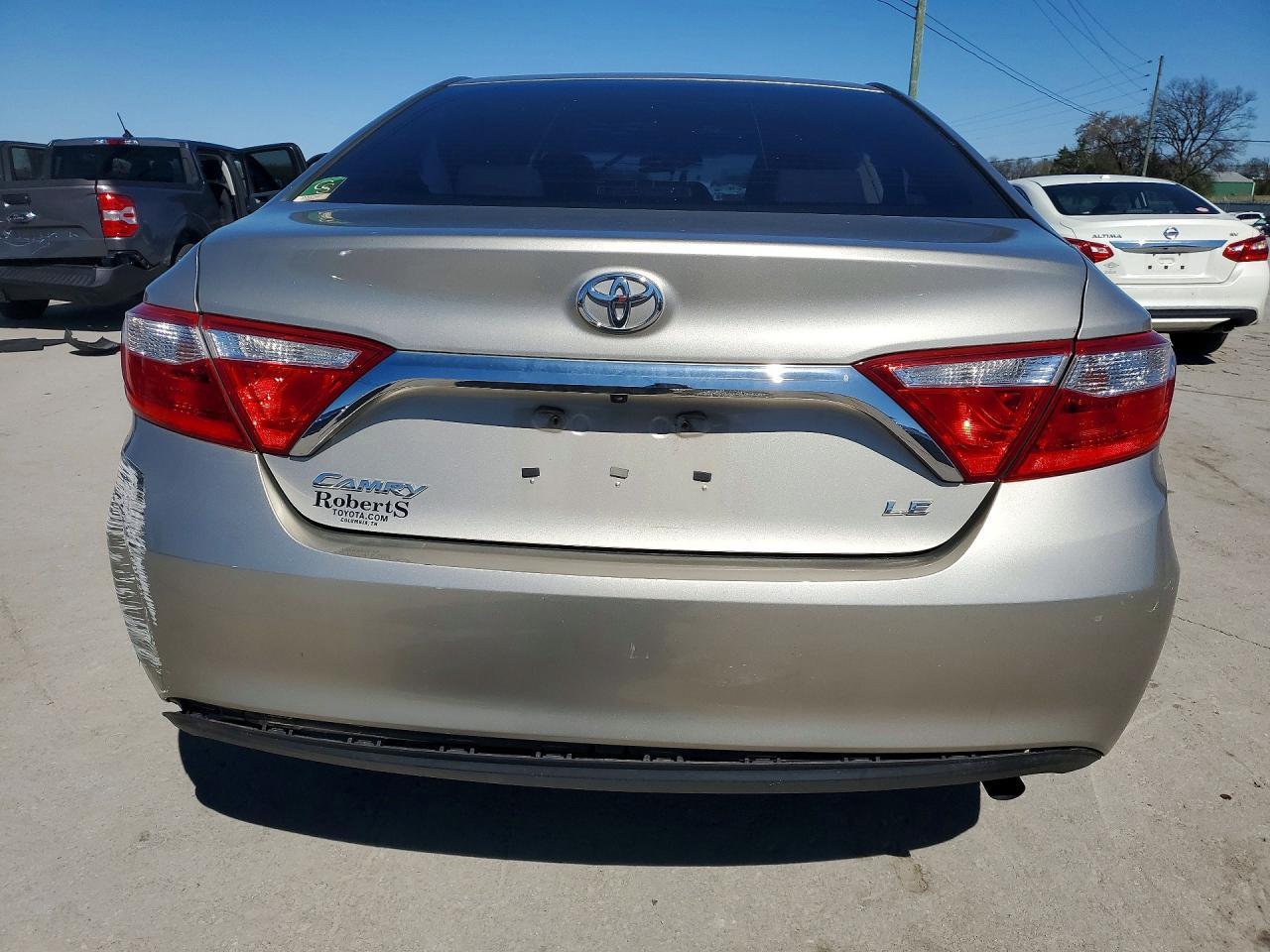 2017 TOYOTA CAMRY