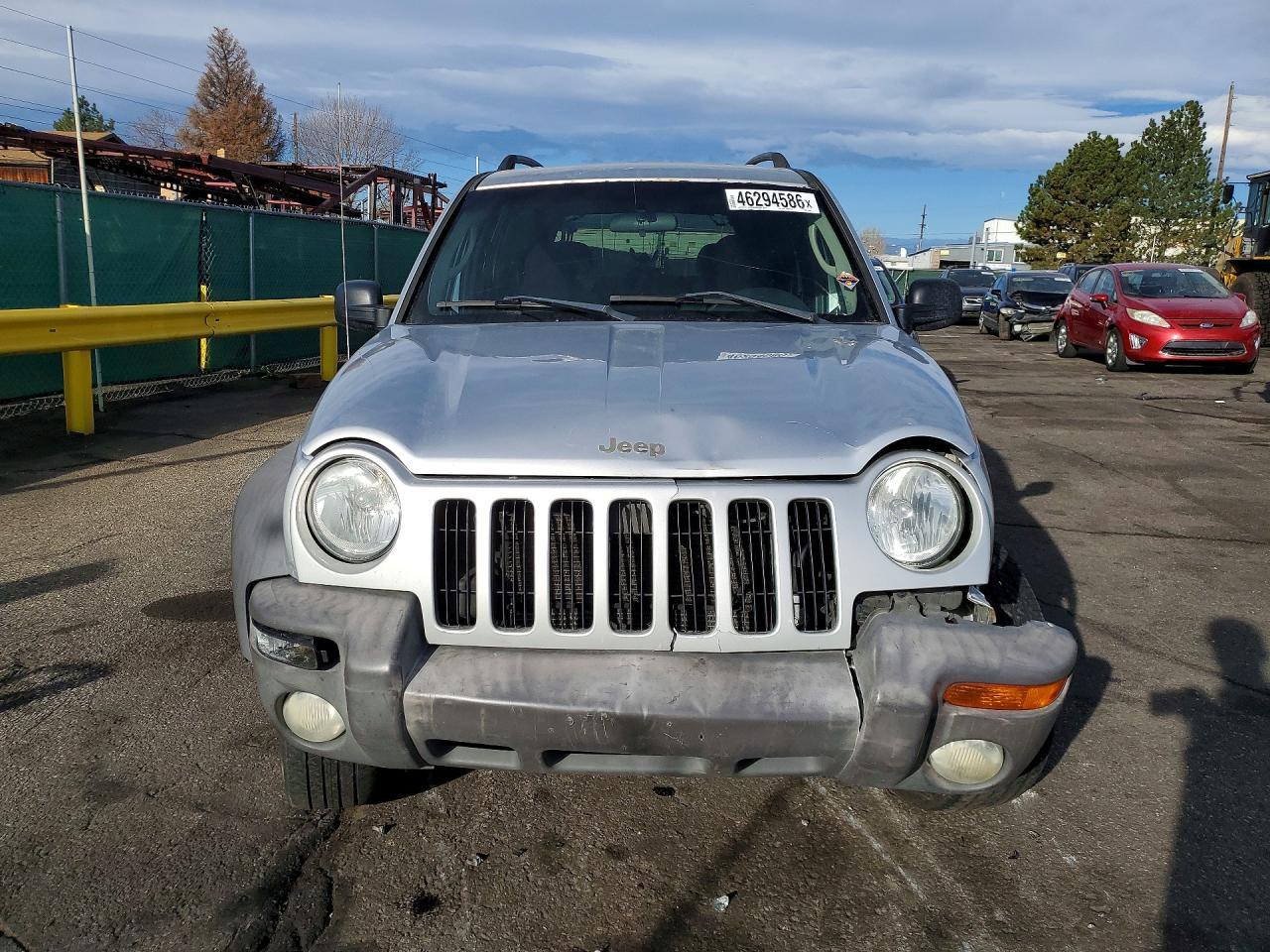 2004 JEEP Liberty