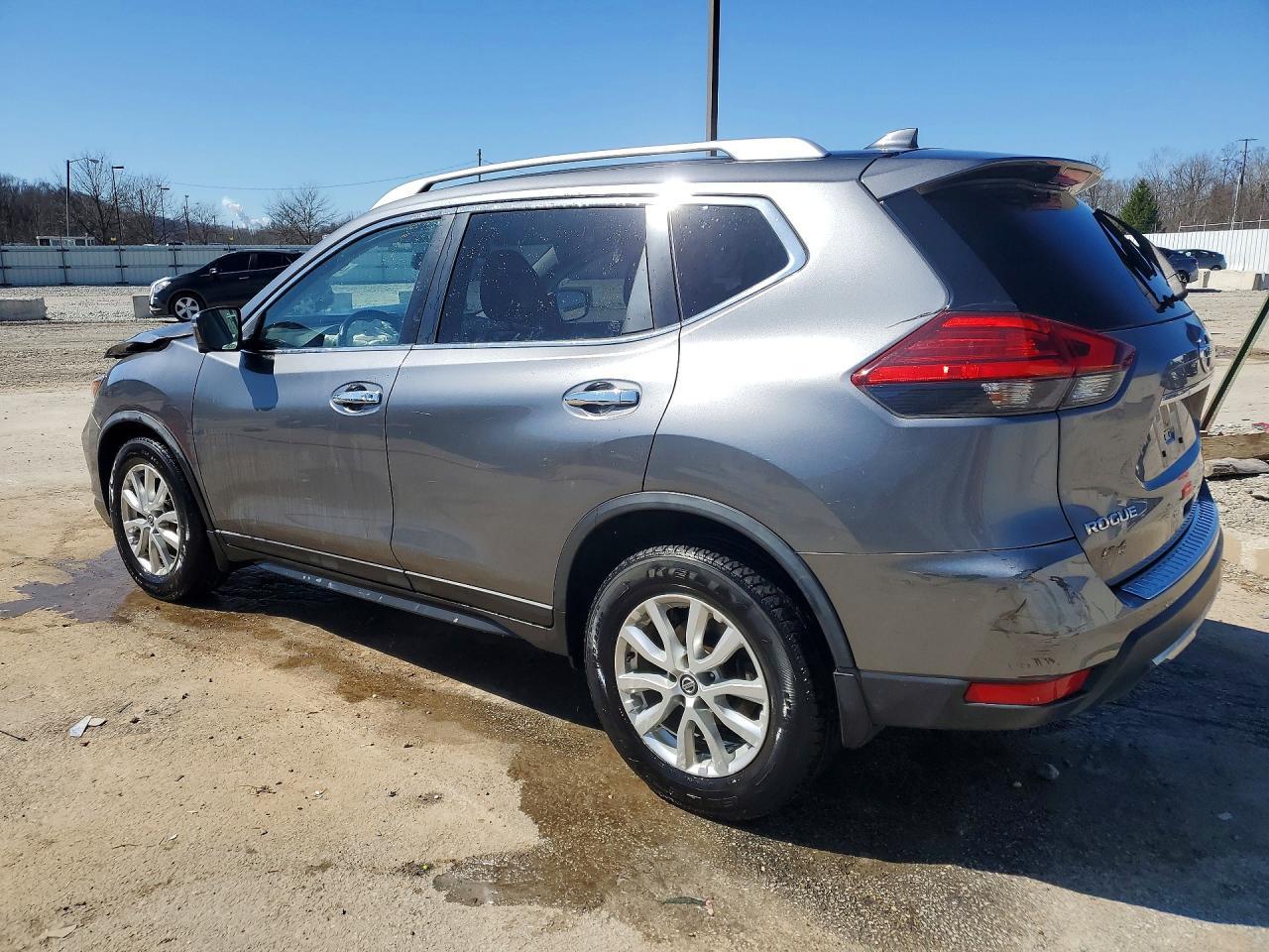 2017 NISSAN ROGUE