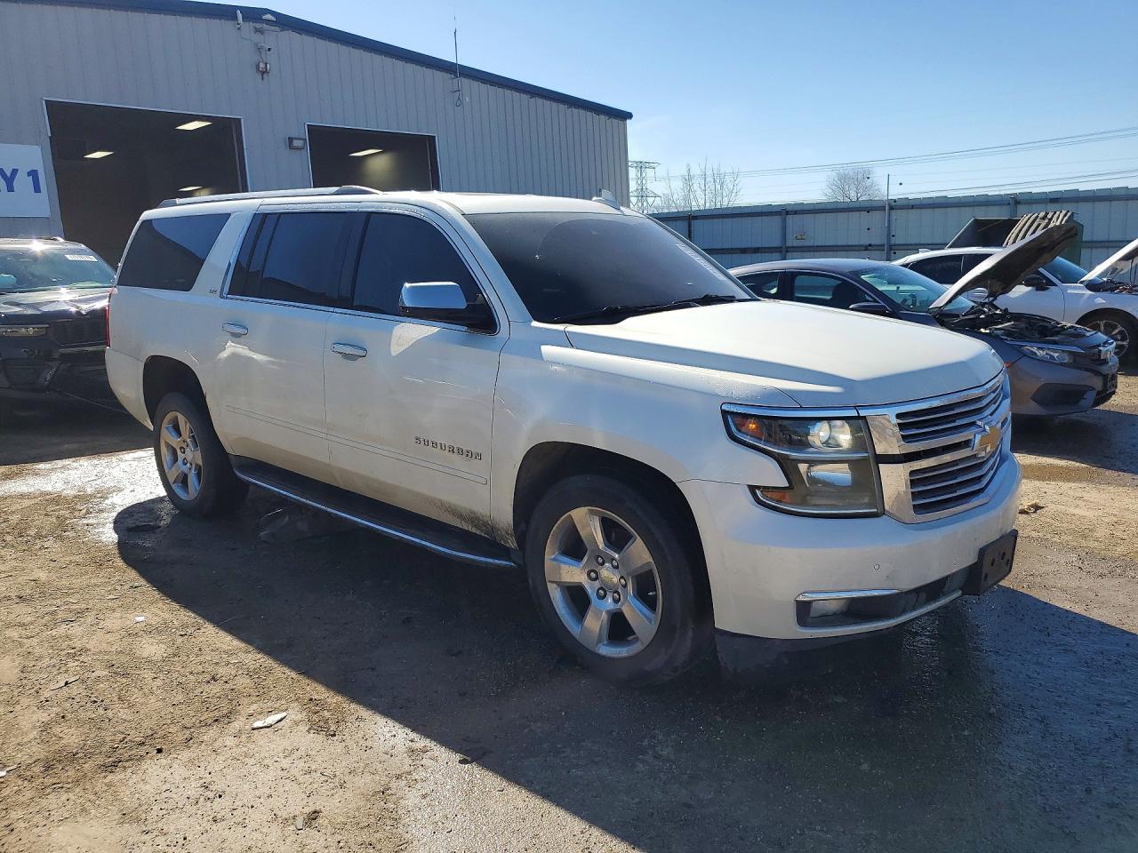 2015 CHEVROLET Suburban