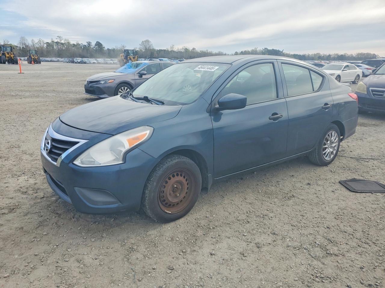2017 NISSAN VERSA
