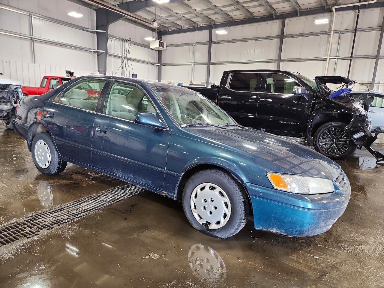 1998 TOYOTA CAMRY