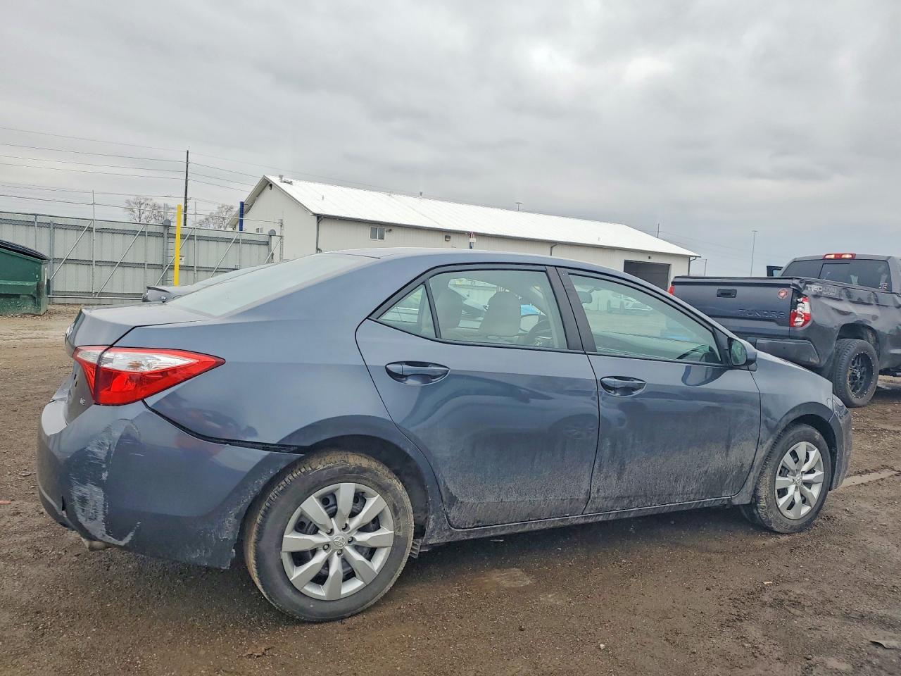 2015 TOYOTA COROLLA
