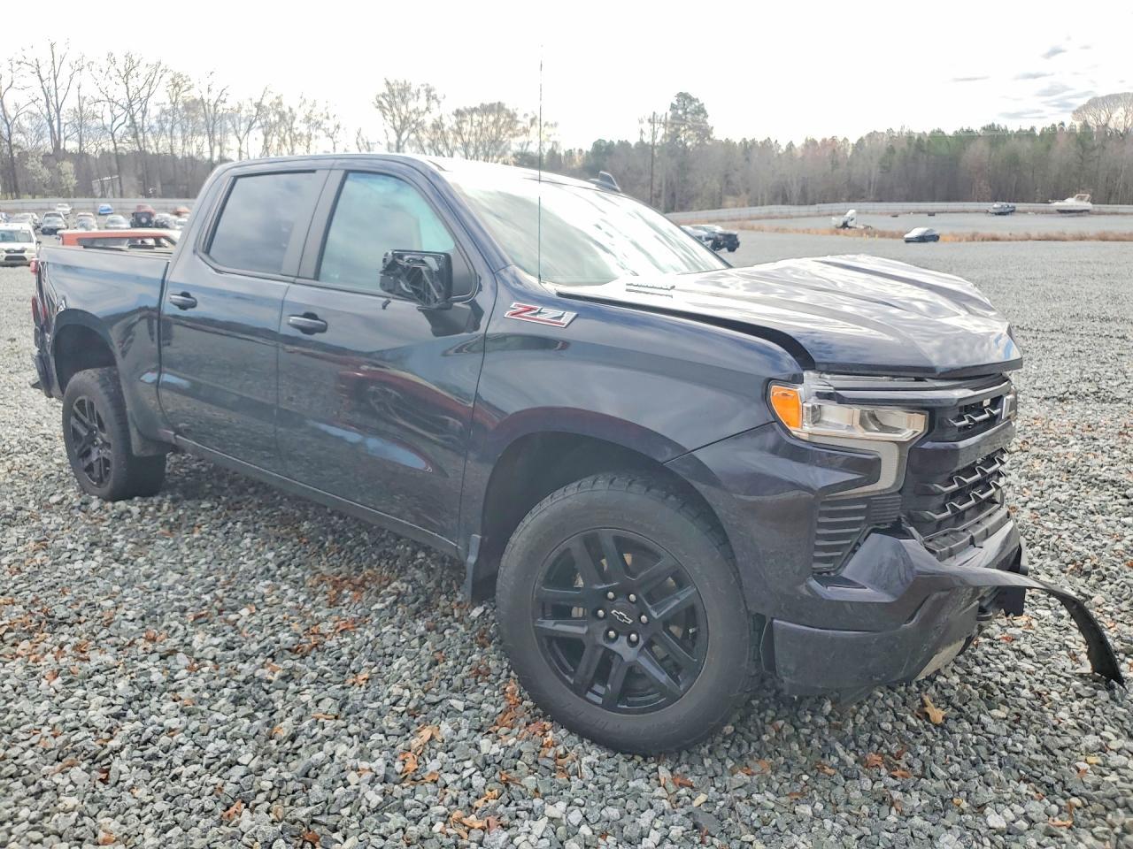 2024 CHEVROLET Silverado