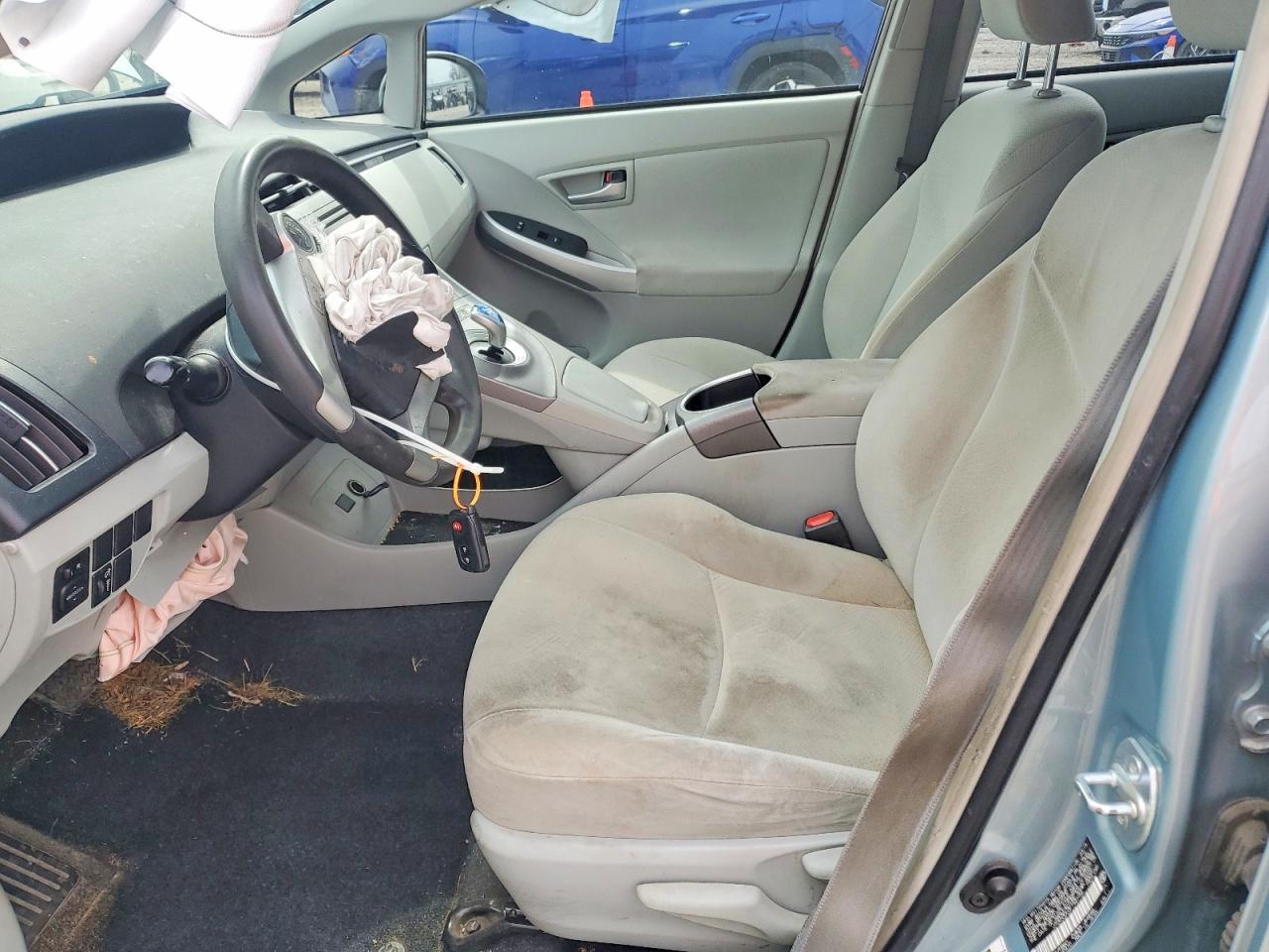 2015 TOYOTA PRIUS