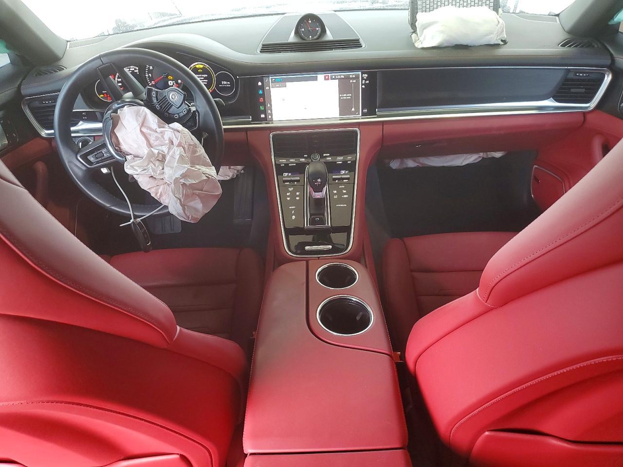 2023 PORSCHE Panamera