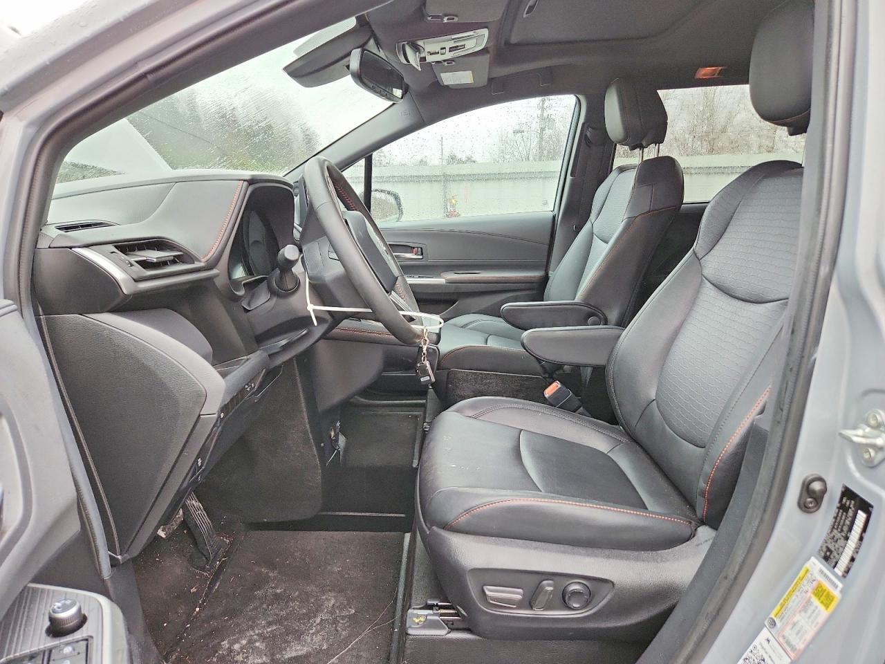 2024 TOYOTA SIENNA