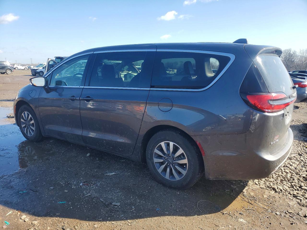 2022 CHRYSLER Pacifica