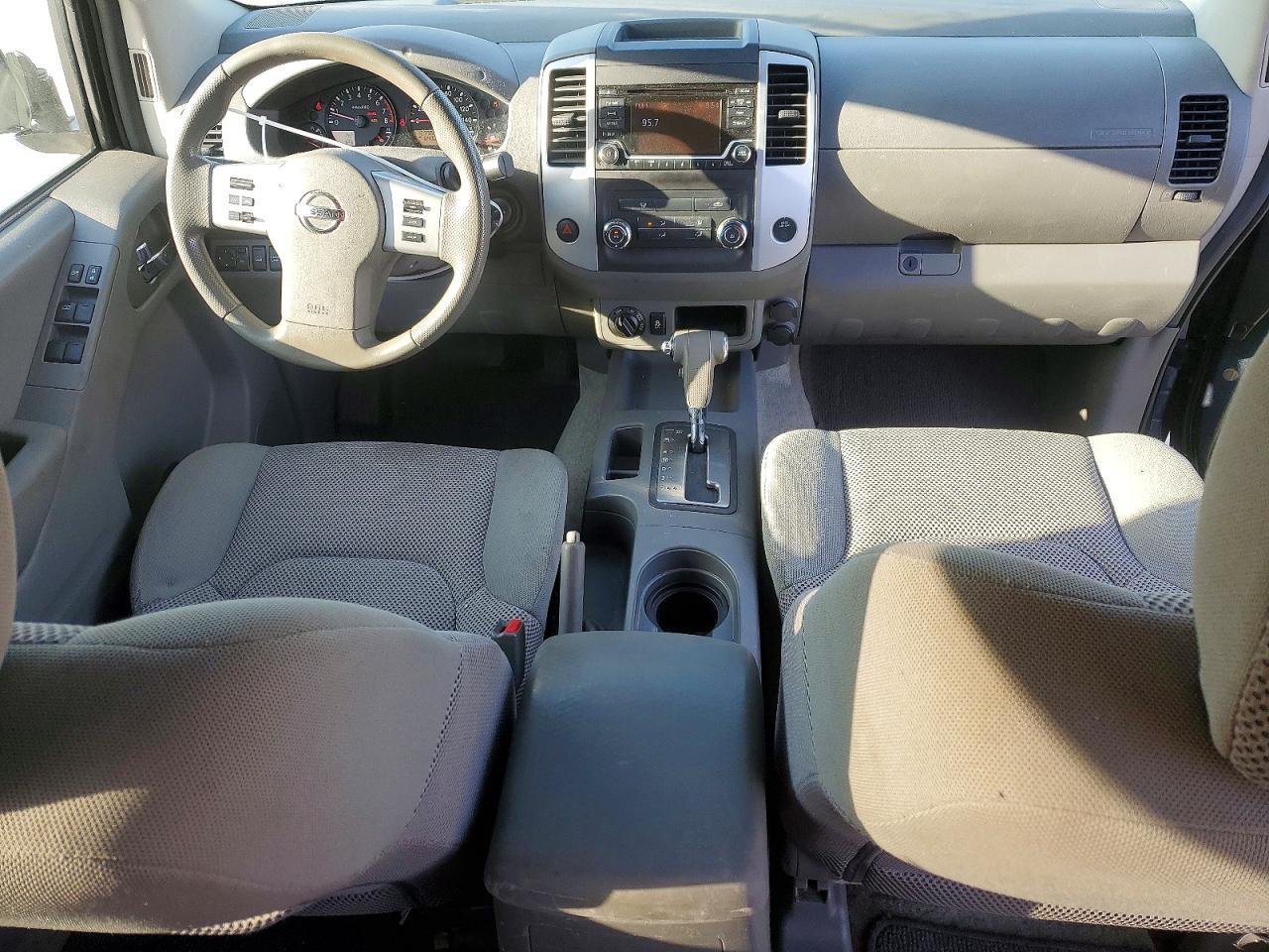 2016 NISSAN Frontier