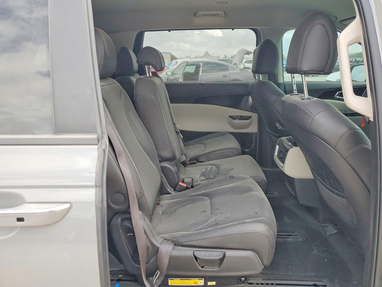 2024 KIA Carnival