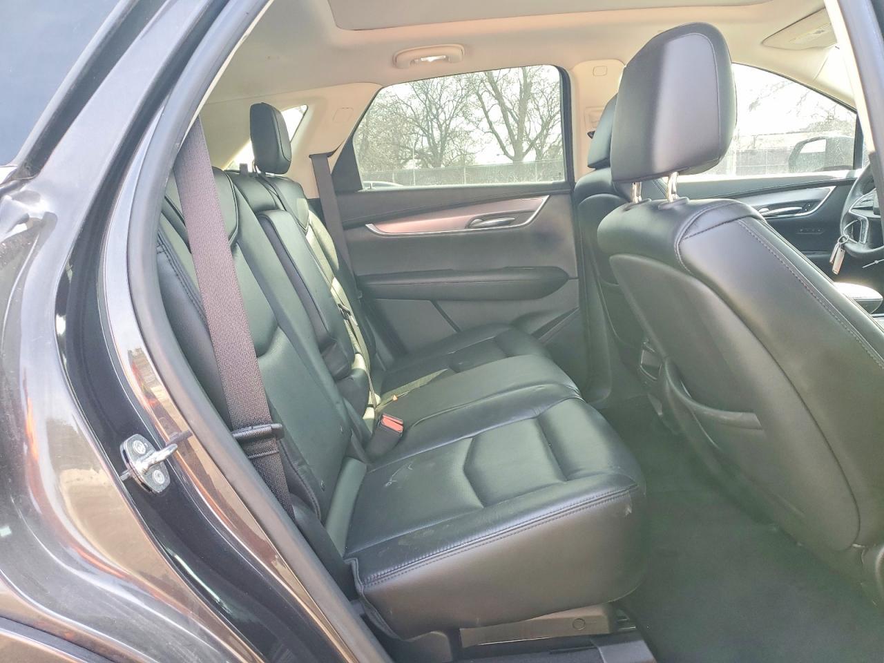 2017 CADILLAC XT5