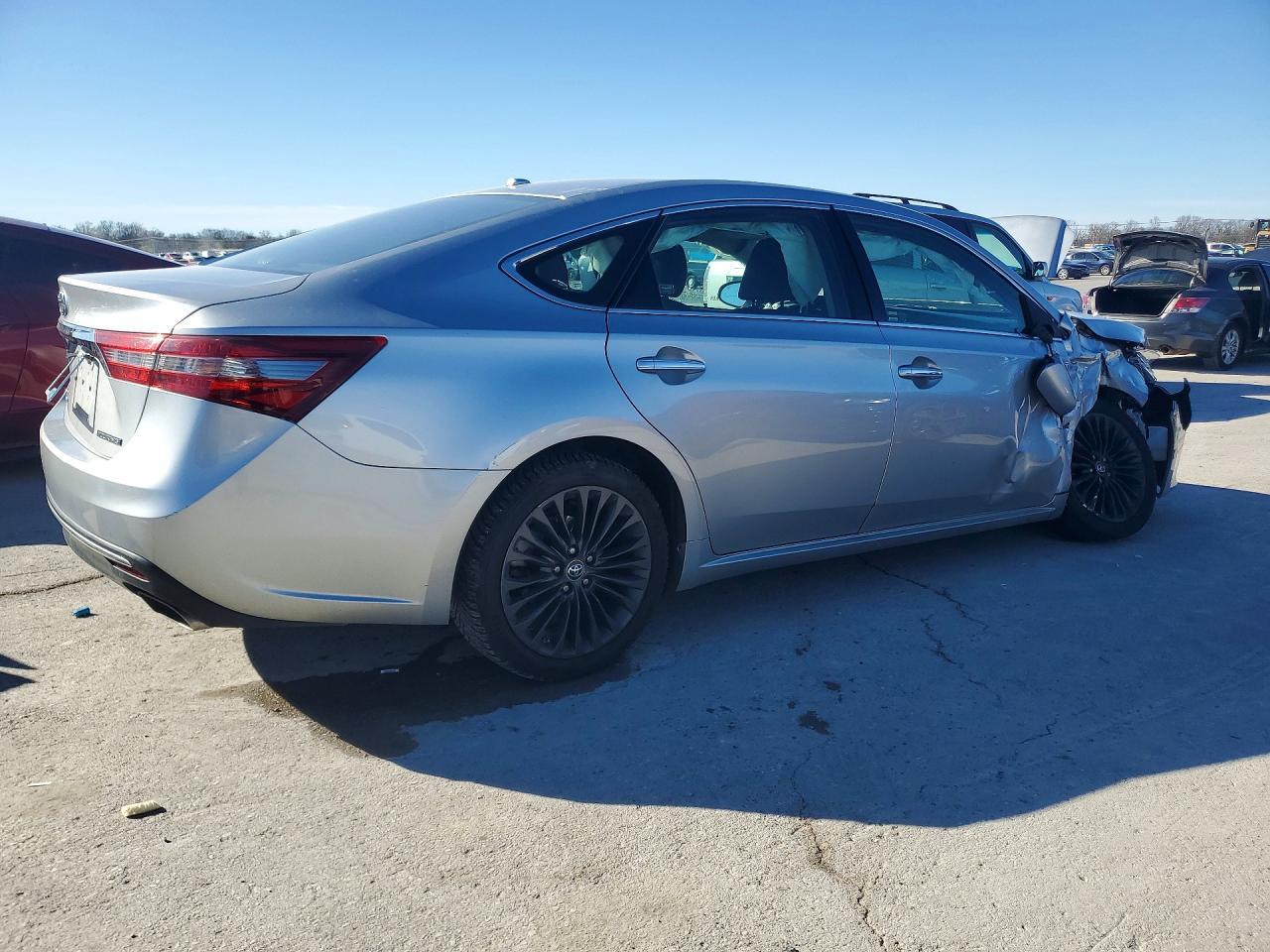 2017 TOYOTA Avalon