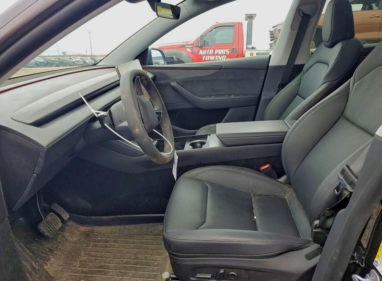 2026 TESLA MODEL Y