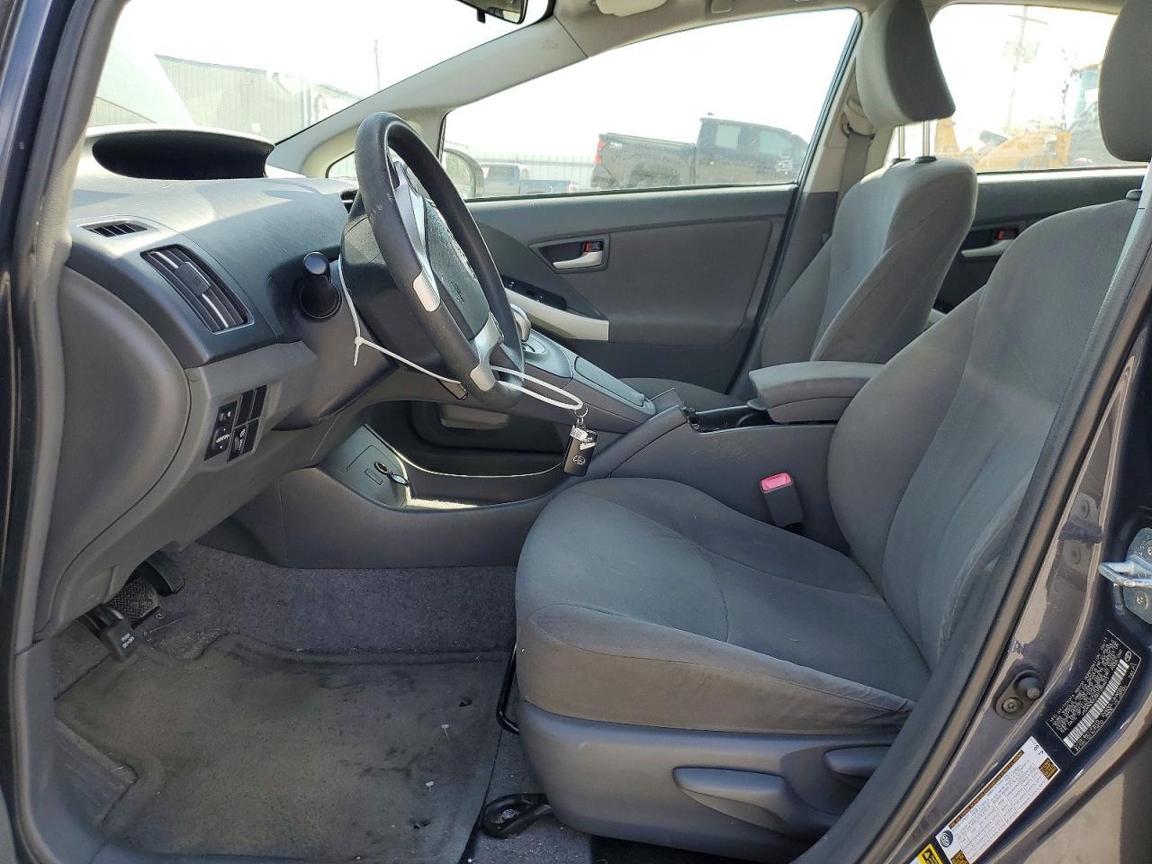 2011 TOYOTA PRIUS